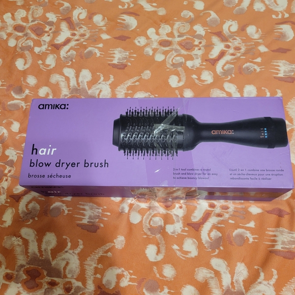 Amika Purple and Black Hair Blow Dryer Brush - Picture 1 of 2
